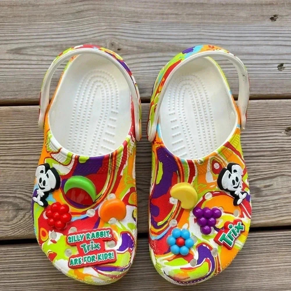 Crocs Classic Clog Silly Rabbit Trix Kids Sz J1